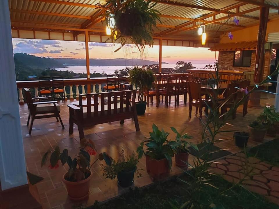 Cabinas Manolo Drake Bay, Ocean And Forest View Esterno foto